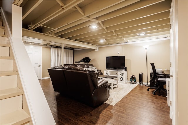 25 Selkirk Dr, Greece, NY 14626 - living area featuring wood finished floors and baseboards