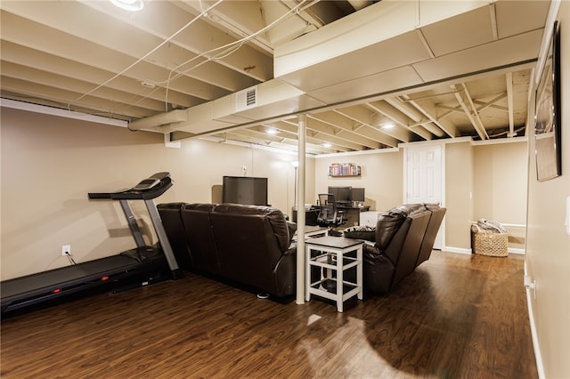 25 Selkirk Dr, Greece, NY 14626 - workout room featuring wood finished floors and baseboards