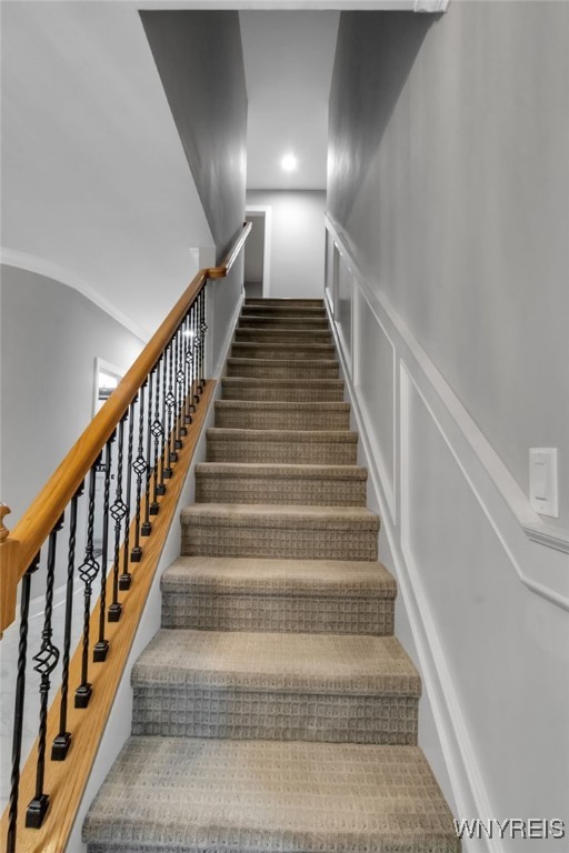 110 Hunt Club Cir, Amherst, NY 14051 - staircase with recessed lighting