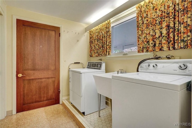 149 Fleetwood Ter, Amherst, NY 14221 - laundry area featuring washer and dryer and light flooring