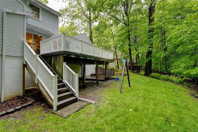 18 Chesham Way, Perinton, NY 14450 - view of grassy yard with a deck, stairway, and a garage