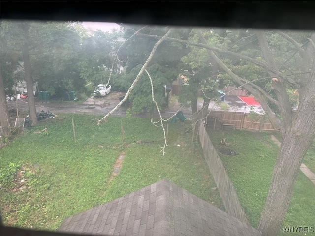 1867 Pierce Ave, Niagara Falls, NY 14301 - view of yard