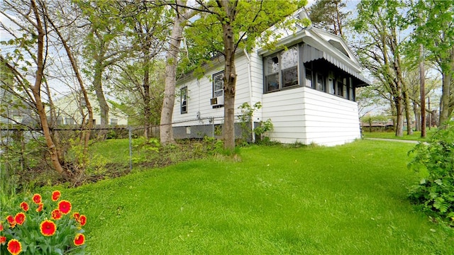162 Rexford St, Rochester, NY 14621 - view of side of property