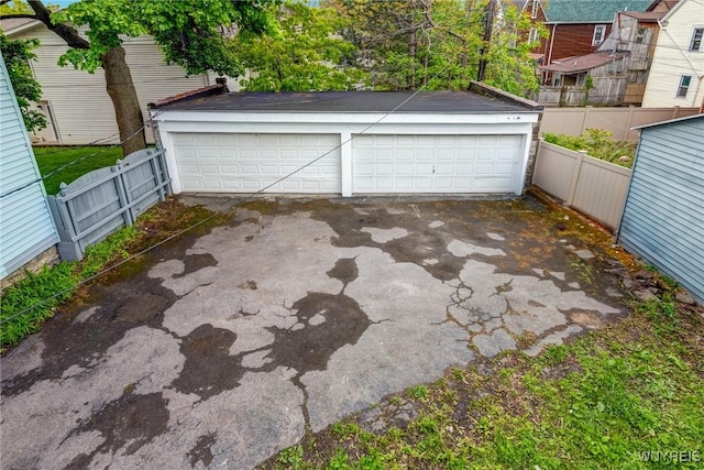 405 W Ferry St, Buffalo, NY 14213 - view of detached garage