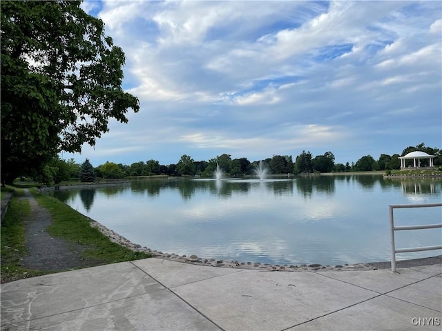 626 Roberts Ave, Syracuse, NY 13207 - water view