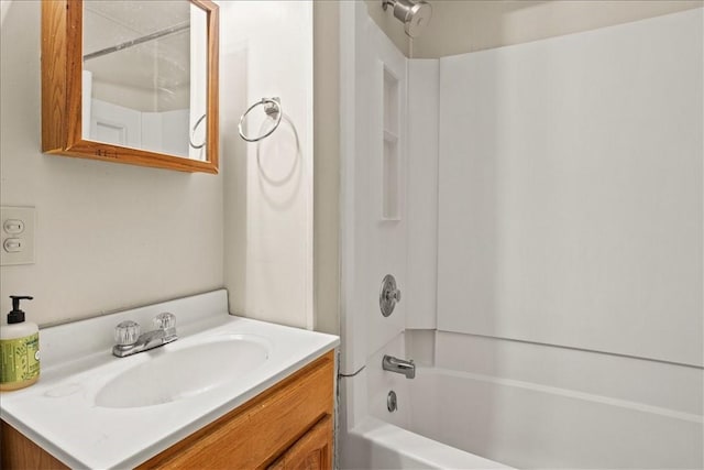 262 Pearl St, Rochester, NY 14607 - full bathroom with washtub / shower combination and vanity