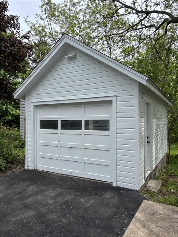3758 Lake Rd N, Clarkson, NY 14420 - detached garage featuring driveway