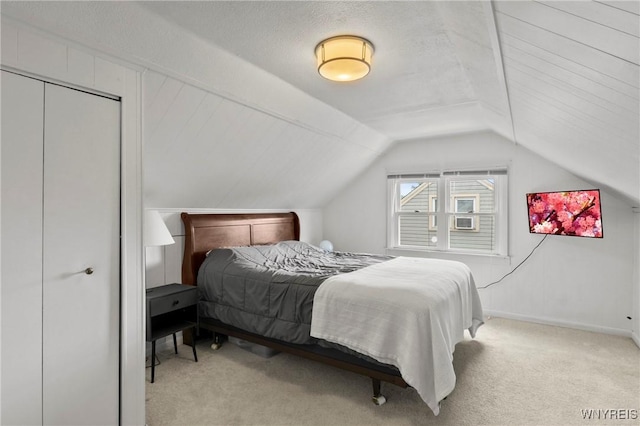 1587 Parker Blvd, Tonawanda-Town, NY 14150 - bedroom featuring lofted ceiling and carpet flooring