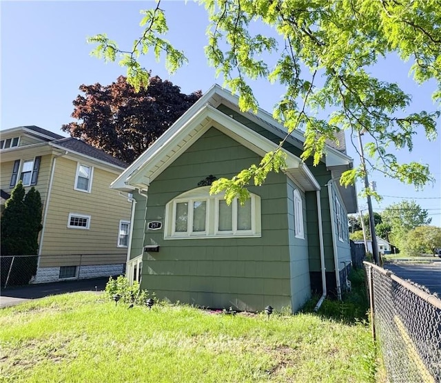 257 Haviland Park, Greece, NY 14616 - view of side of home