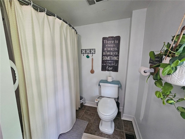 6207 Knickerbocker Rd, Ontario, NY 14519 - full bathroom featuring toilet, tile patterned floors, baseboards, and a shower with curtain
