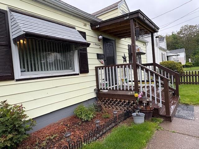 106 Rexford St, Rochester, NY 14621 - view of exterior entry
