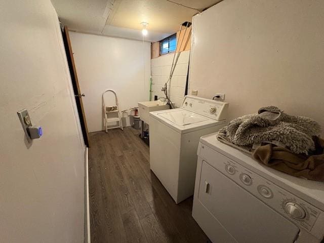 245 Weaver St, Rochester, NY 14621 - laundry area with washing machine and dryer and dark wood-style flooring