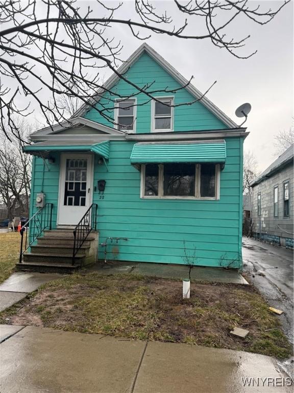 28 Alma Ave, Buffalo, NY 14215 - view of front of property with entry steps