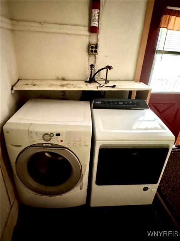 6723 Akron Rd, Lockport Town, NY 14094 - laundry area with separate washer and dryer