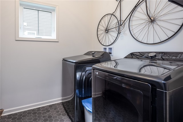 8 Colten Ct, Penfield, NY 14580 - laundry area featuring separate washer and dryer and baseboards