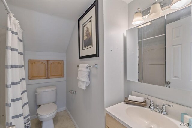 5435 Baldwin St, Cicero, NY 13029 - bathroom featuring toilet, lofted ceiling, vanity, a shower with curtain, and baseboards
