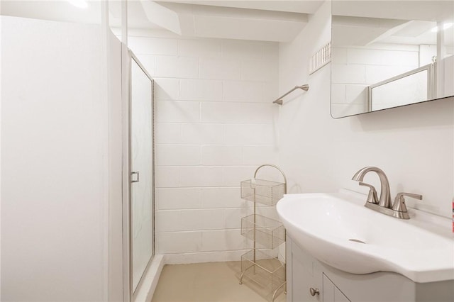 182 Stony Point Trl, Webster, NY 14580 - bathroom featuring a shower stall and vanity