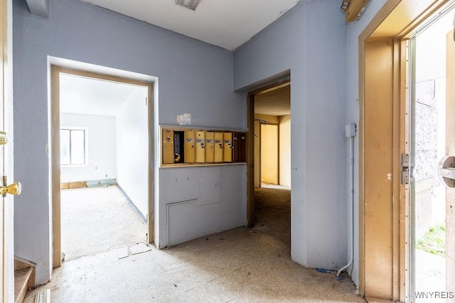 628 9th St, Niagara Falls, NY 14301 - view of hall