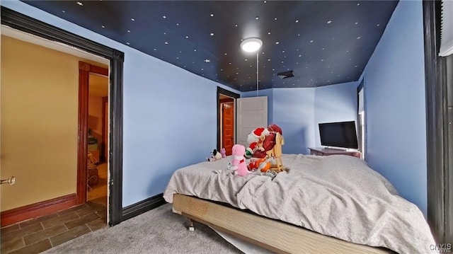 801 W Thomas St, Rome-Inside, NY 13440 - bedroom with baseboards