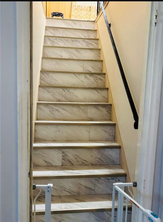 61 Tamarack, Irondequoit, NY 14622 - view of stairs
