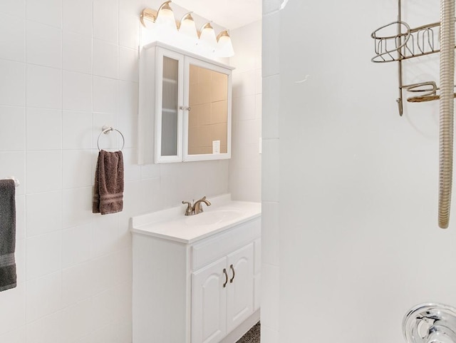 13 W Crest Dr, Gates, NY 14606 - bathroom with vanity