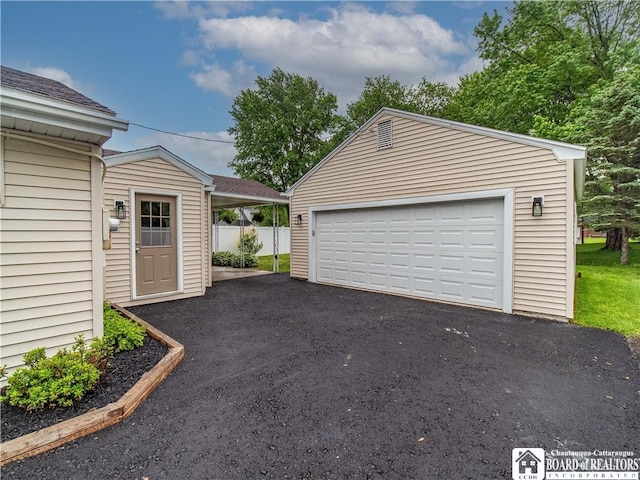 413 Chautauqua Ave, Jamestown, NY 14701 - view of detached garage