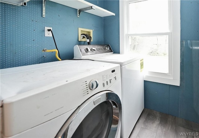 5002 Armor Duells Rd, Orchard Park, NY 14127 - laundry area featuring independent washer and dryer, wood finished floors, and wallpapered walls