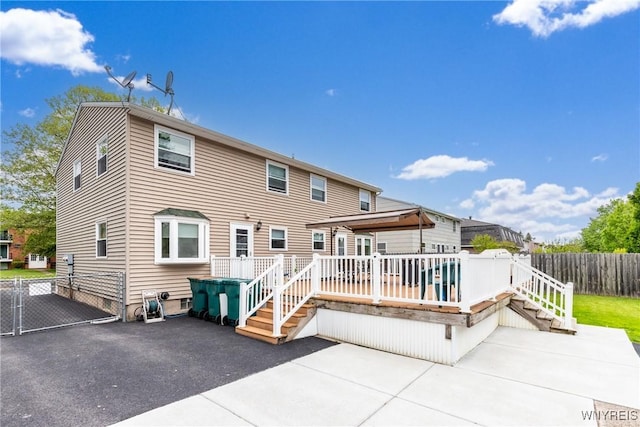 195 Robert Dr, North Tonawanda, NY 14120 - back of property with a deck and a patio