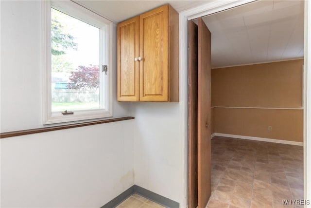 24 Glenbourne Ct, Amherst, NY 14221 - hall with baseboards