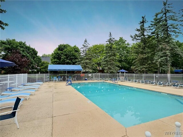 150 Hickory Hill Rd, Amherst, NY 14221