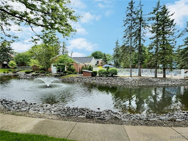 150 Hickory Hill Rd, Amherst, NY 14221