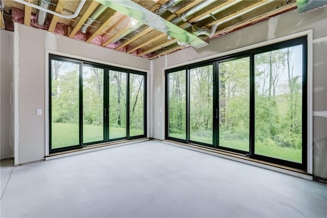 101 Coventry Rdg, Pittsford, NY 14534 - unfurnished sunroom with healthy amount of natural light