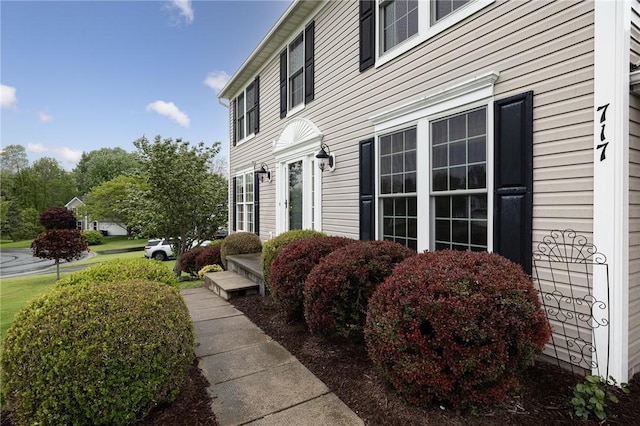 717 Westwood Trl, Walworth, NY 14502 - view of side of home