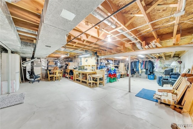 6157 Walnut Creek Ct, Clarence, NY 14051 - unfinished basement with heating unit