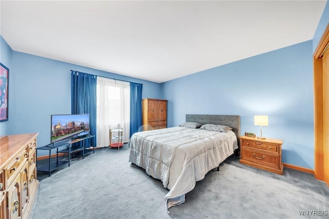 6157 Walnut Creek Ct, Clarence, NY 14051 - bedroom featuring light carpet and baseboards
