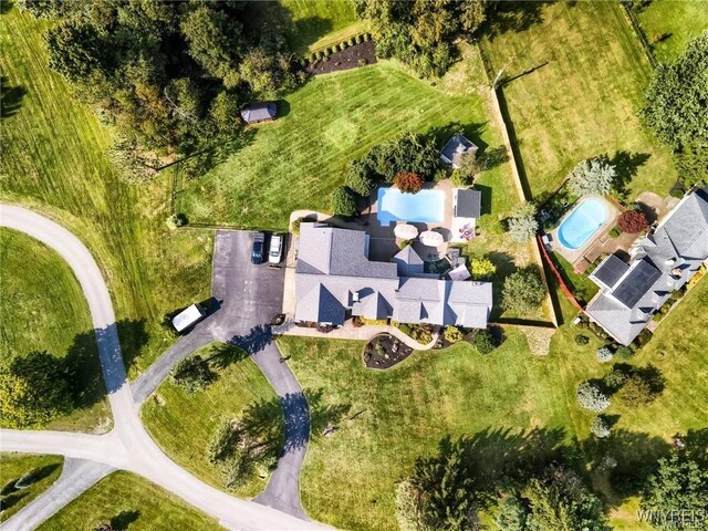 60 Gaylord Ct, Elma, NY 14059 - aerial view of a pool