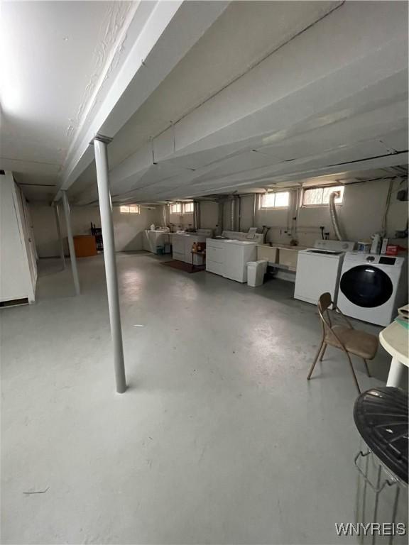 75 Old Lyme Dr Unit 2, Amherst, NY 14221 - basement featuring independent washer and dryer