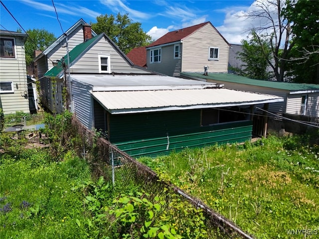 445 Connecticut St, Buffalo, NY 14213 - rear view of house with metal roof