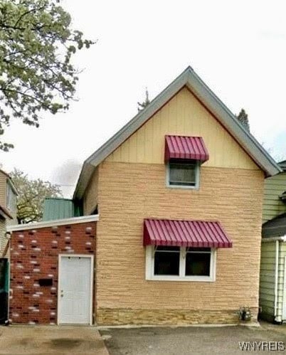 445 Connecticut St, Buffalo, NY 14213 - view of home's exterior with brick siding