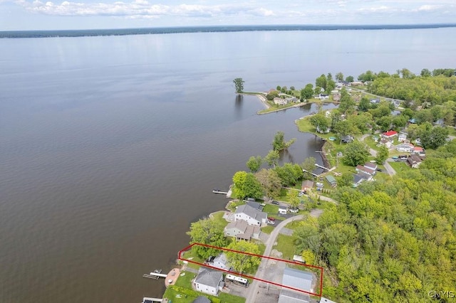 7649 Tuttle Rd, Cicero, NY 13030 - aerial overview of property's location with a nearby body of water and property parcel outlined