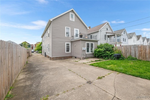143 Lovering Ave, Buffalo, NY 14216 - back of house with a residential view
