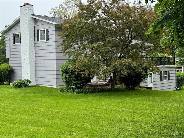 107 Rosewell Mdw, Dewitt, NY 13214 - view of grassy yard