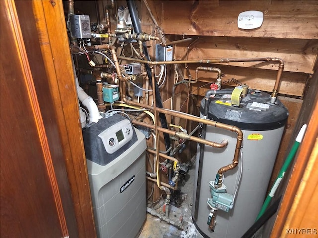 4654 Patricia Dr, Niagara Falls, NY 14305 - utility room featuring water heater
