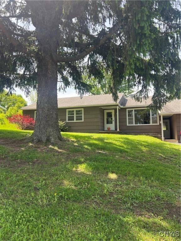623 E Hamilton Ave N, Sherrill, NY 13461 - ranch-style house with a front yard