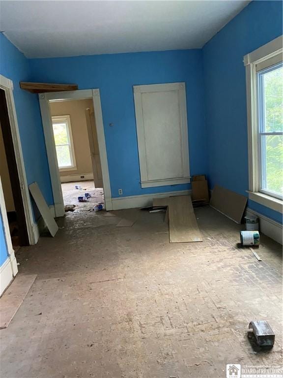 915 N Main St, Jamestown, NY 14701 - view of empty room