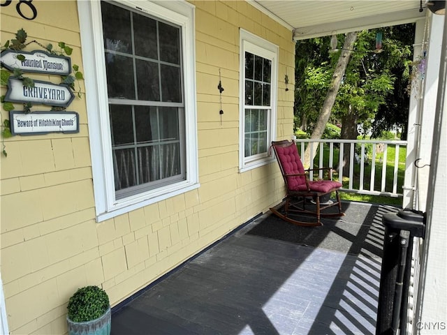 58 S Hamilton St, Elbridge, NY 13080 - view of wooden porch
