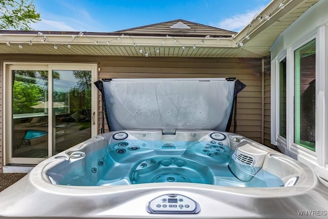 515 Park Club Ln, Amherst, NY 14221 - exterior view of a jacuzzi
