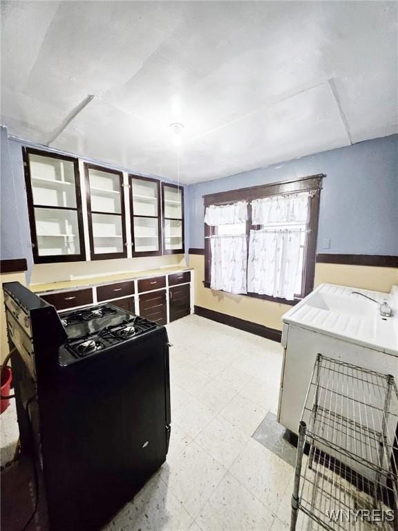 157 Victoria Ave, Buffalo, NY 14214 - living room with light floors and baseboards
