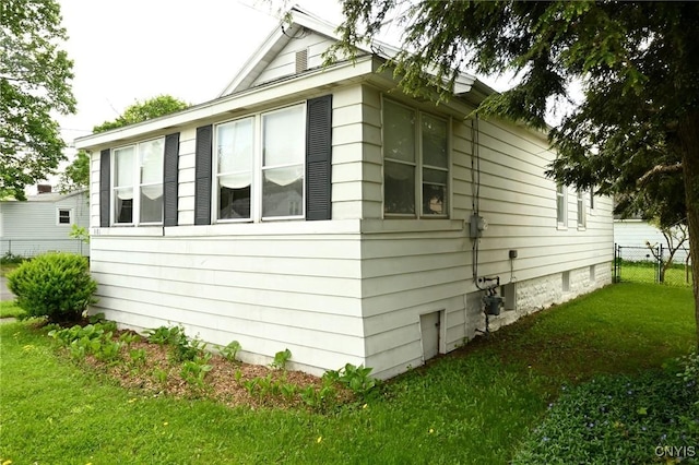 801 Ballantyne Rd, Syracuse, NY 13207 - view of side of home