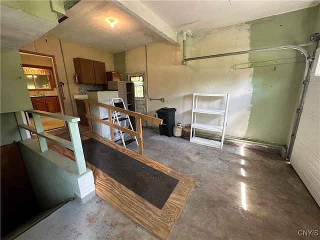 9385 Wickham Dr, Cicero, NY 13029 - garage featuring a sink